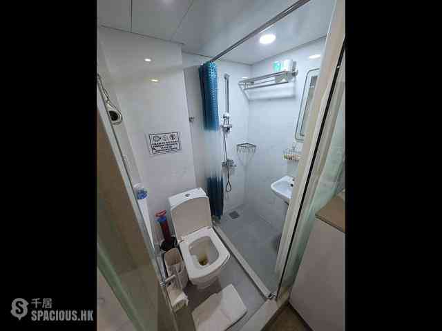 Sai Ying Pun - Luen Tak Building 06