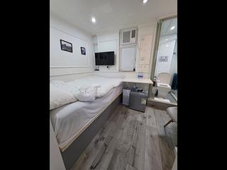 Sai Ying Pun - Luen Tak Building 07