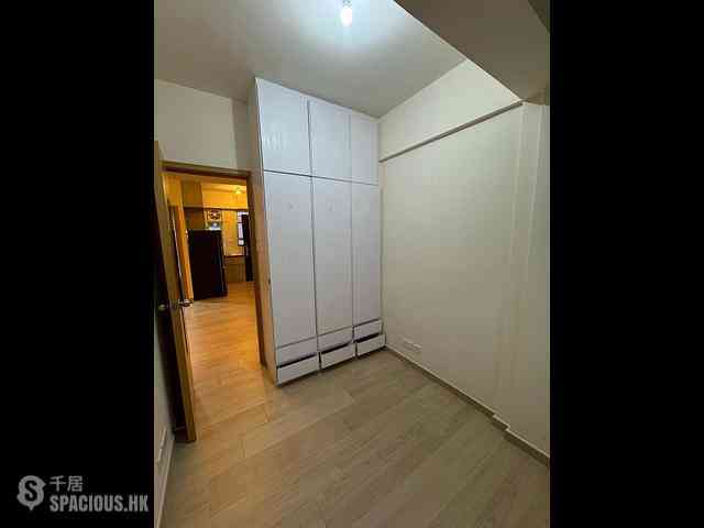 Sai Ying Pun - Samtoh Building 06