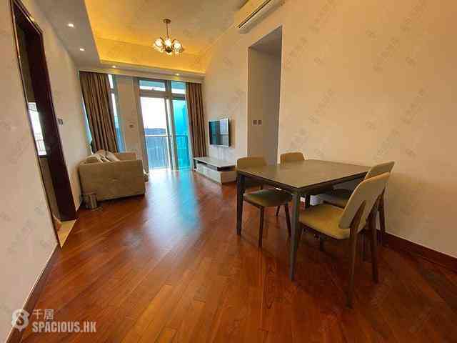 Wan Chai - The Avenue Phase 2 Block 2 01