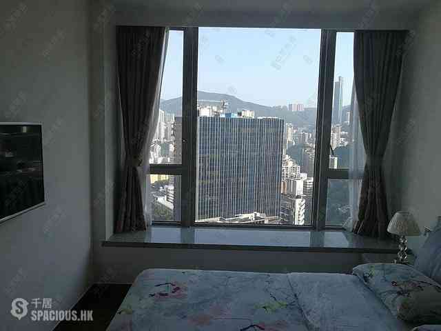 Wan Chai - The Avenue Phase 2 Block 2 07