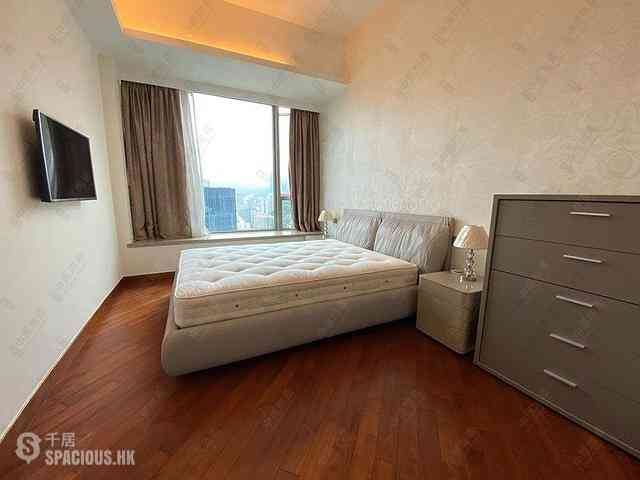 Wan Chai - The Avenue Phase 2 Block 2 11