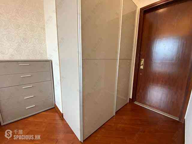 Wan Chai - The Avenue Phase 2 Block 2 12