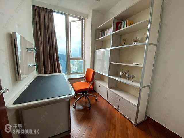 Wan Chai - The Avenue Phase 2 Block 2 14