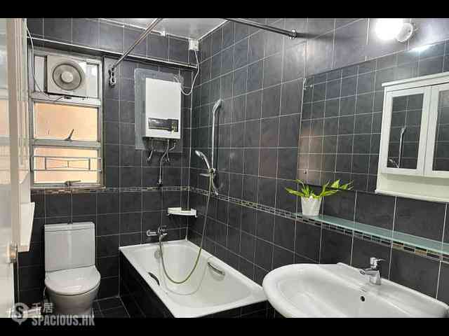 Pok Fu Lam - Baguio Villa Block 21 10
