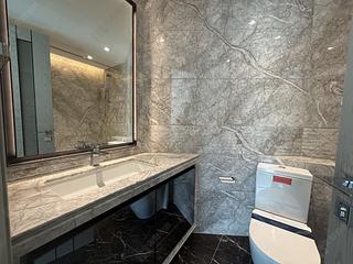 Wong Chuk Hang - The Southside Phase 3B Blue Coast Tower 2A 07