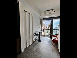 Sai Ying Pun - Two・Artlane 04