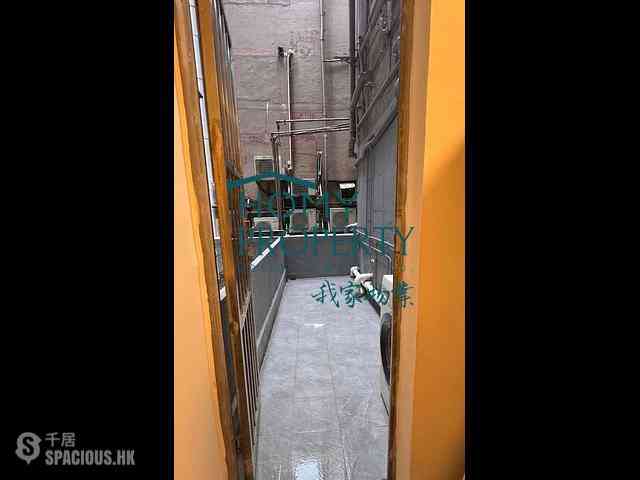 Central - 6-12, Tit Hong Lane 04