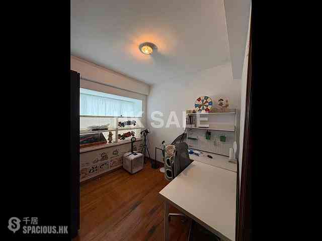 Mid Levels Central - Goldwin Heights 06