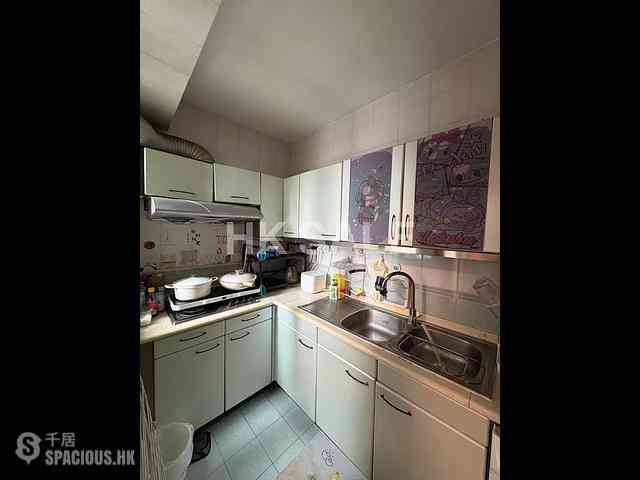 Mid Levels Central - Goldwin Heights 09