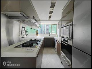 Soho - Centrestage Block 2 02