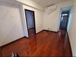 Mid Levels Central - Good View Court 02