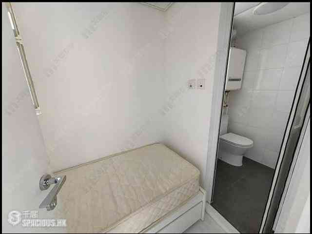 Soho - Centrestage Block 2 08