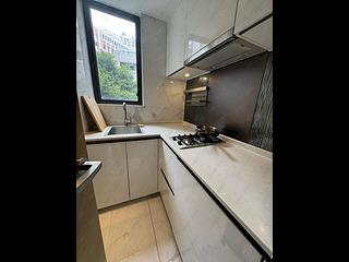 Sai Ying Pun - The Queens 07