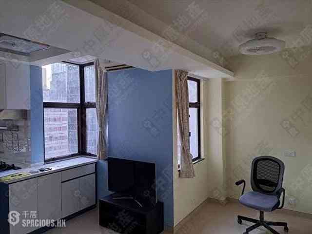 Wan Chai - Sam Yuen Mansion 06