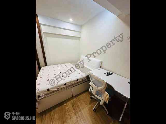 Tsim Sha Tsui - Ocean View Court 04