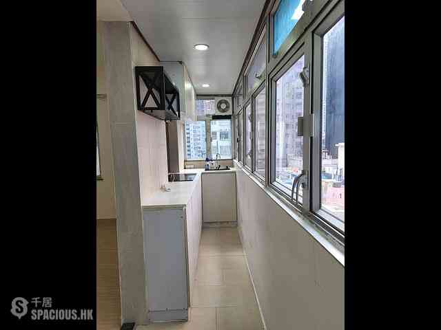 Causeway Bay - 51-53, King's Road 01