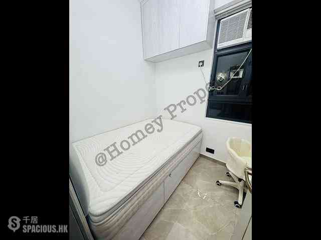 Tsim Sha Tsui - Ocean View Court 04