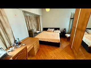 Fortress Hill - Le Sommet Block 1 04