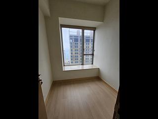 Sai Ying Pun - Island Crest 04