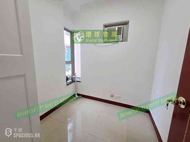 Kennedy Town - The Merton Tower 3 09