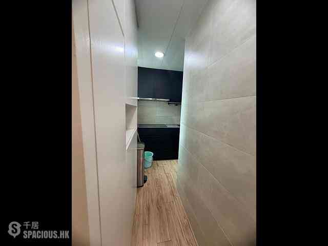 Sheung Wan - Wing Fai Building 07