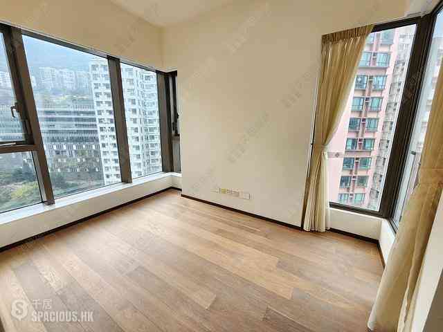Happy Valley - Regent Hill 01