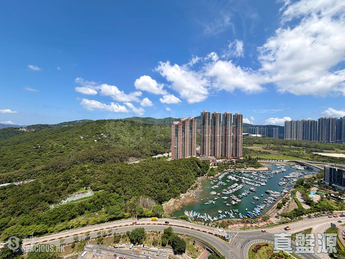 Tseung Kwan O - Tseung Kwan O Plaza 01