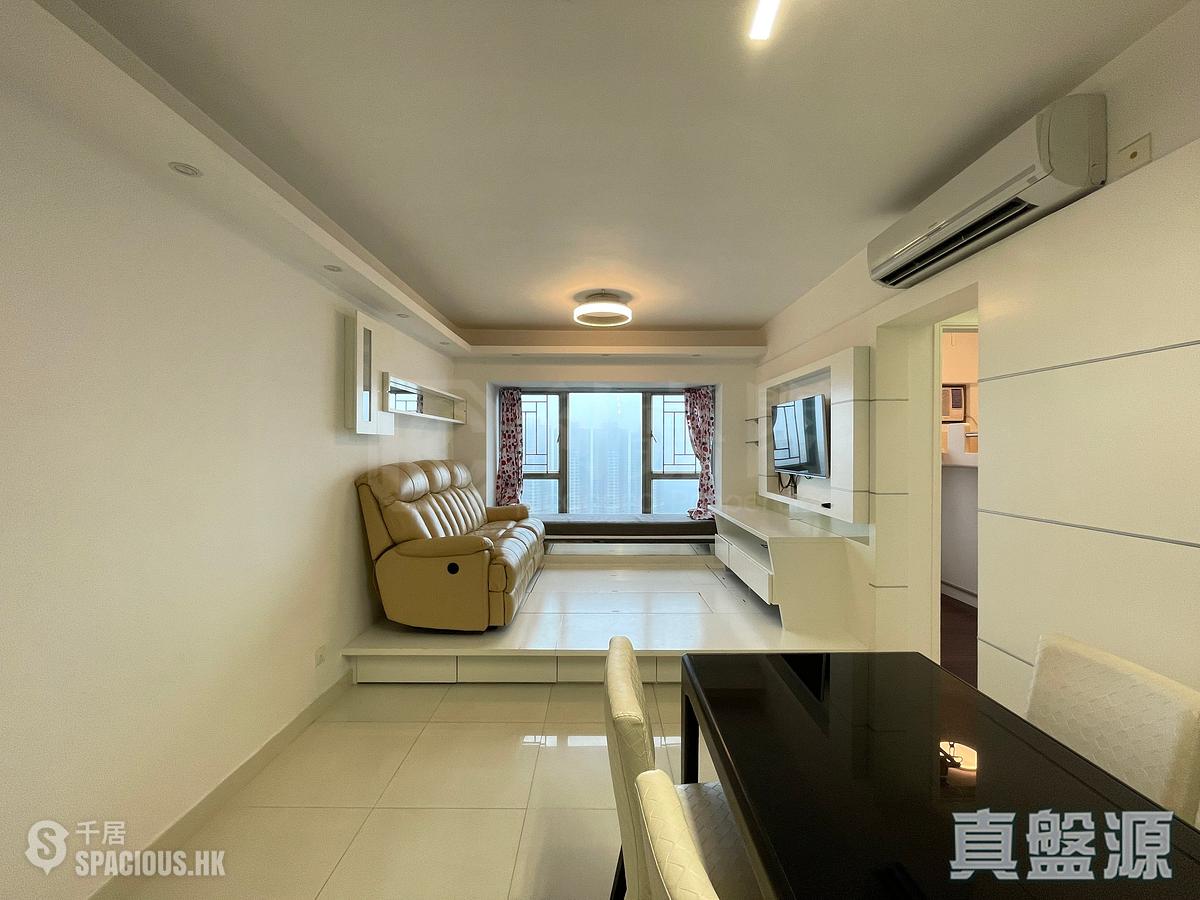 Tseung Kwan O - Tseung Kwan O Plaza 01