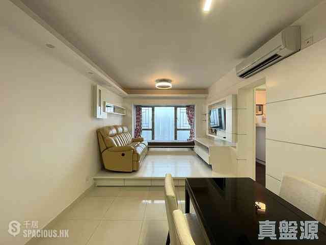 Tseung Kwan O - Tseung Kwan O Plaza 01