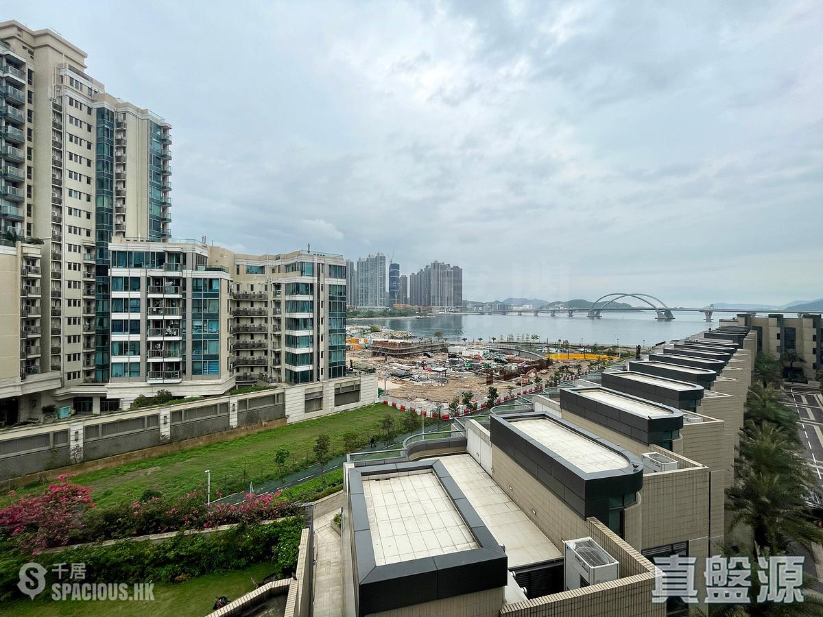 Tseung Kwan O - Alto Residences 01