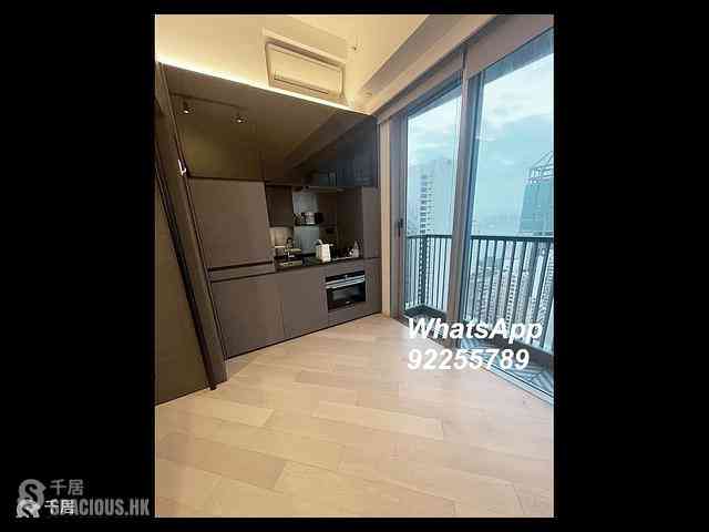 Sai Ying Pun - Artisan House 01