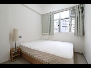 Wan Chai - Man Hee Mansion 06