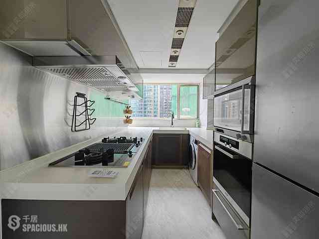 Soho - Centrestage Block 2 03