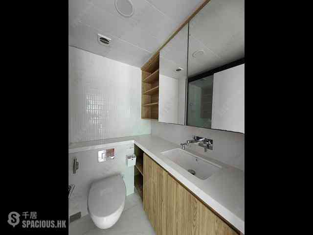 Soho - Centrestage Block 2 06