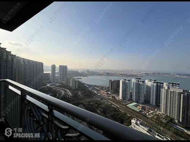 Tung Chung - Caribbean Coast Phase 2 Albany Cove 08