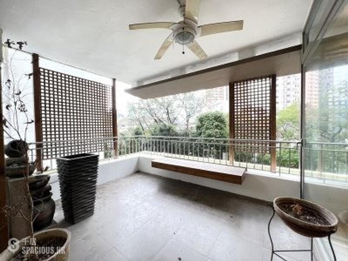 Mid Levels Central - Kam Yuen Mansion 01