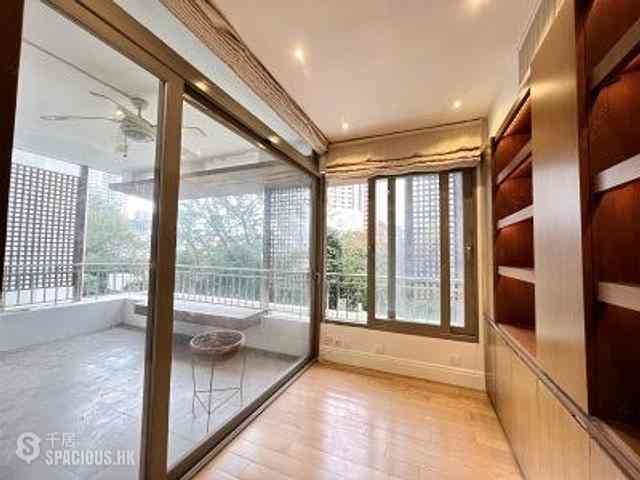Mid Levels Central - Kam Yuen Mansion 11