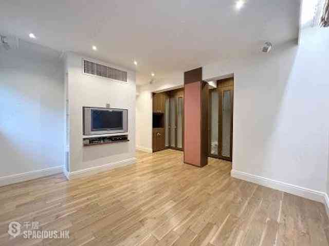 Mid Levels Central - Kam Yuen Mansion 16