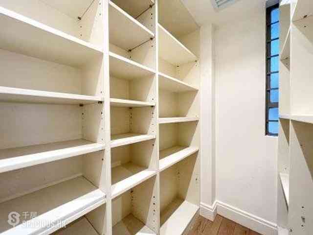 Mid Levels Central - Kam Yuen Mansion 19