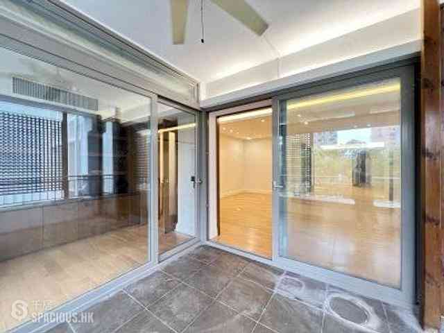 Mid Levels Central - Kam Yuen Mansion 03
