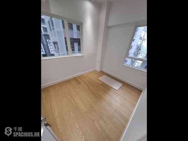 Causeway Bay - Bay View Mansion Block C 08
