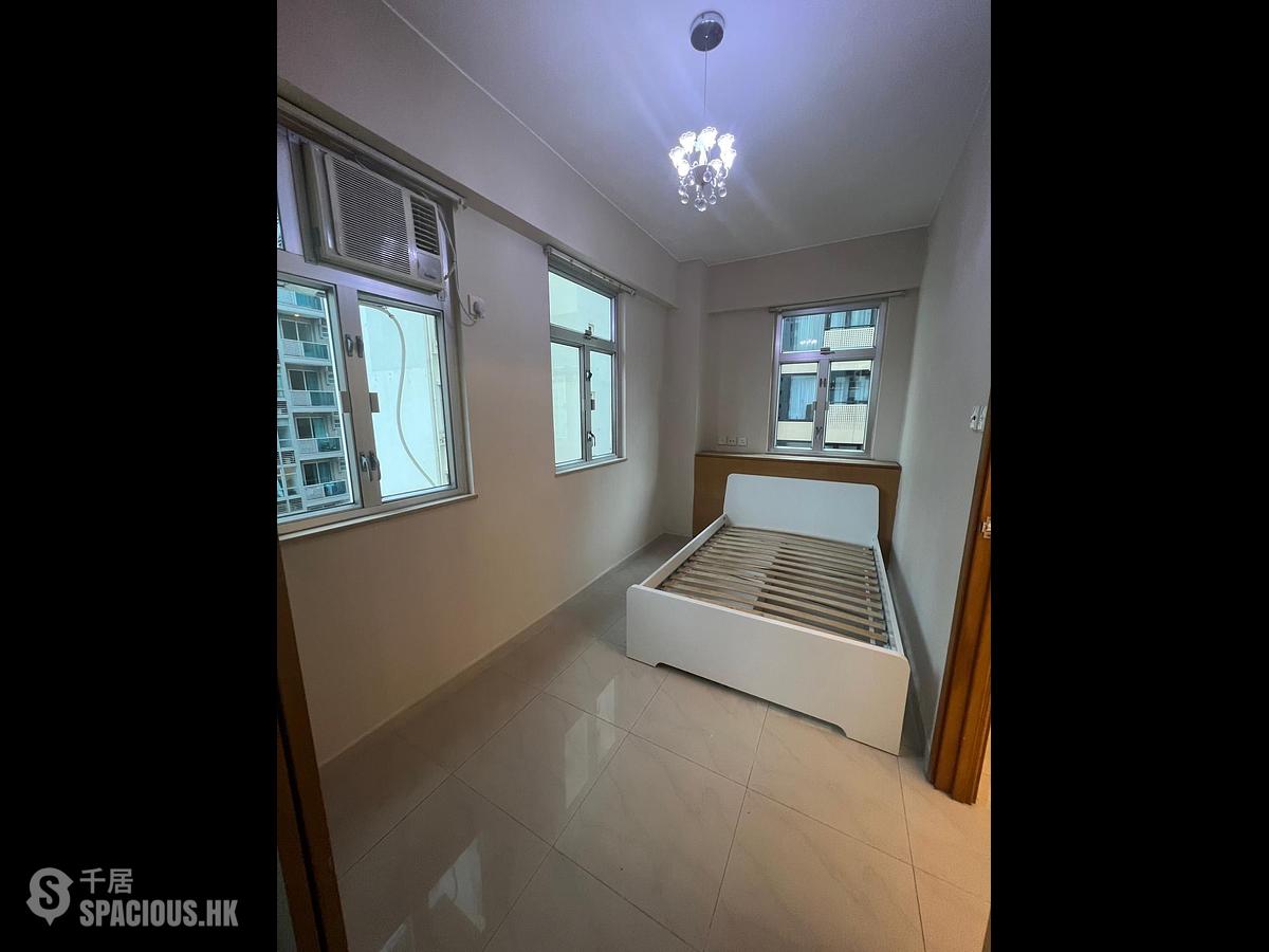 Wan Chai - Luen Fat Mansion 01