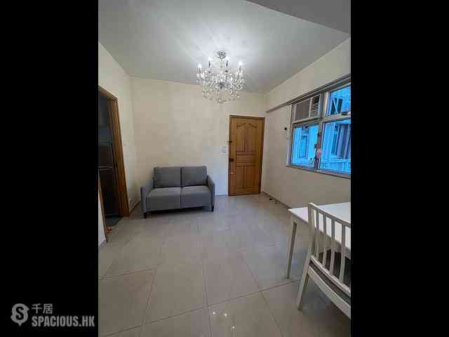 Wan Chai - Luen Fat Mansion 03