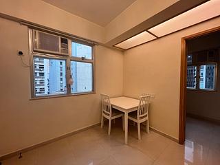Wan Chai - Luen Fat Mansion 06
