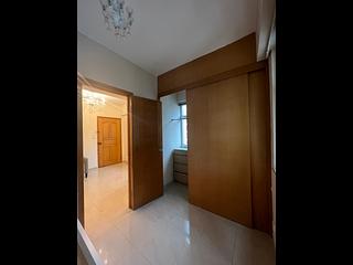 Wan Chai - Luen Fat Mansion 08