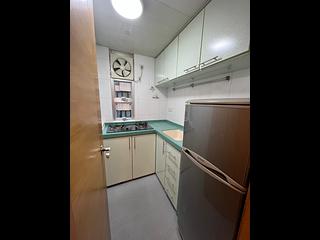 Wan Chai - Luen Fat Mansion 09