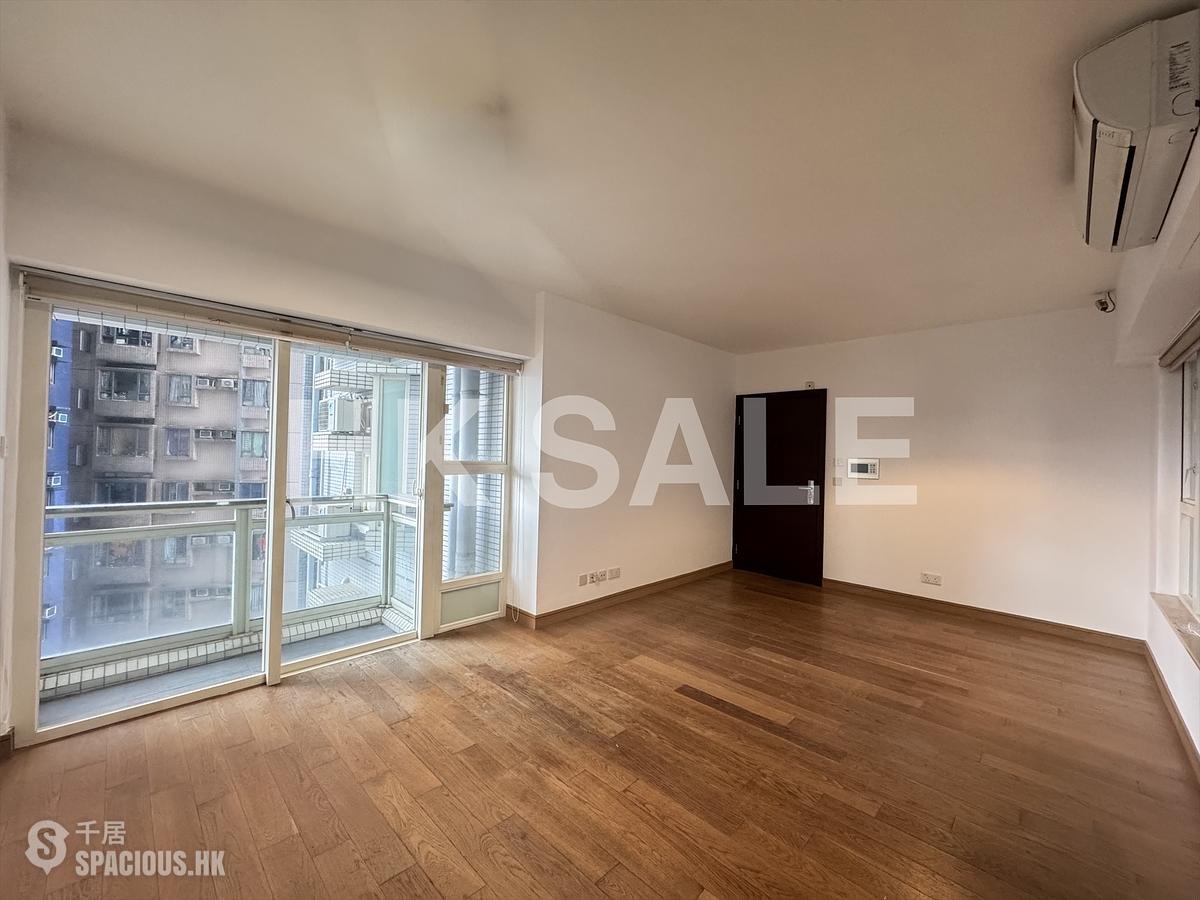 Soho - Centrestage 01