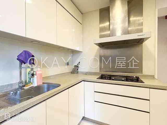 West Kowloon - Sorrento 18