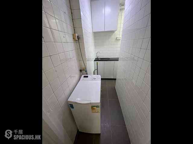 Sai Ying Pun - Fook Moon Building 08